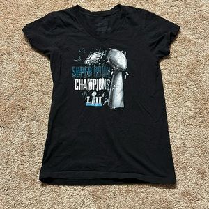 Fanatics Women’s Philadelphia Eagles Tshirt